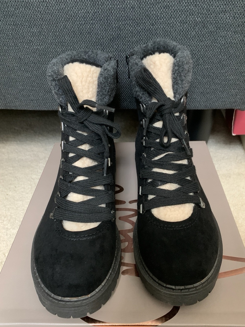 Crown Vintage Black Lace-Up Sherpa Boots